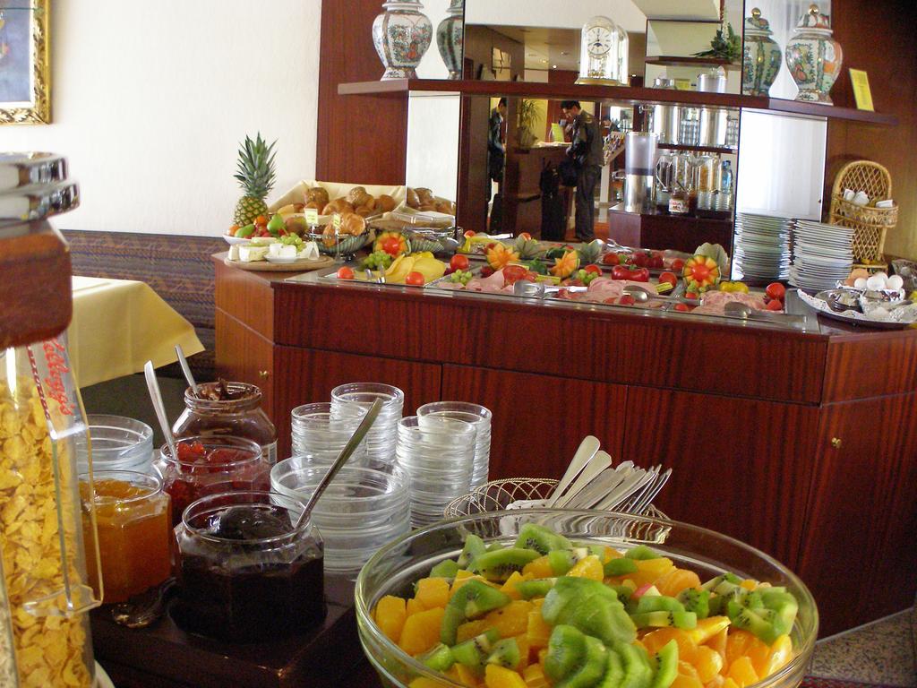 Hotel Astoria فرانكفورت المظهر الخارجي الصورة