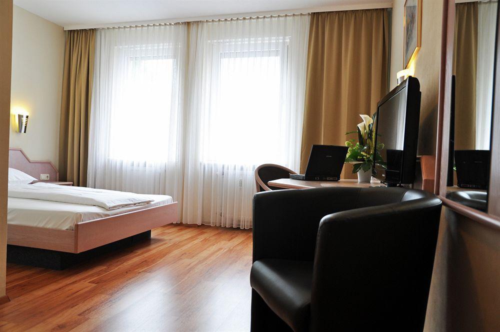 Hotel Astoria فرانكفورت المظهر الخارجي الصورة