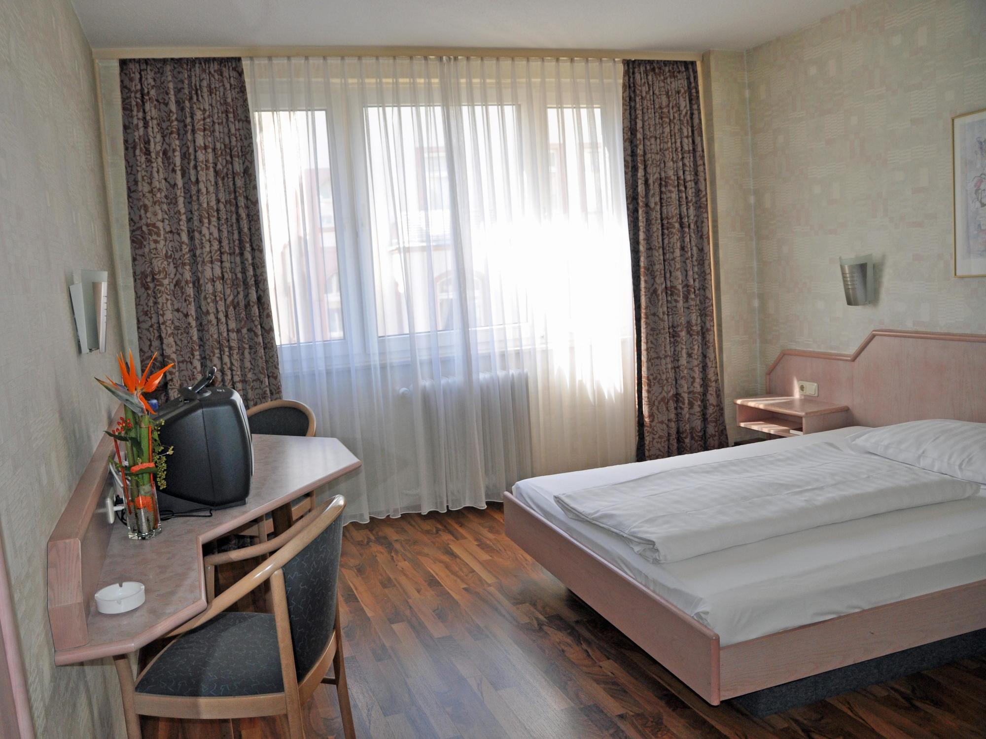Hotel Astoria فرانكفورت المظهر الخارجي الصورة