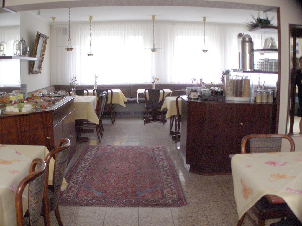 Hotel Astoria فرانكفورت المطعم الصورة
